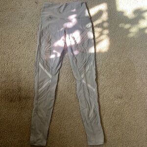 Light Gray Alo Leggings